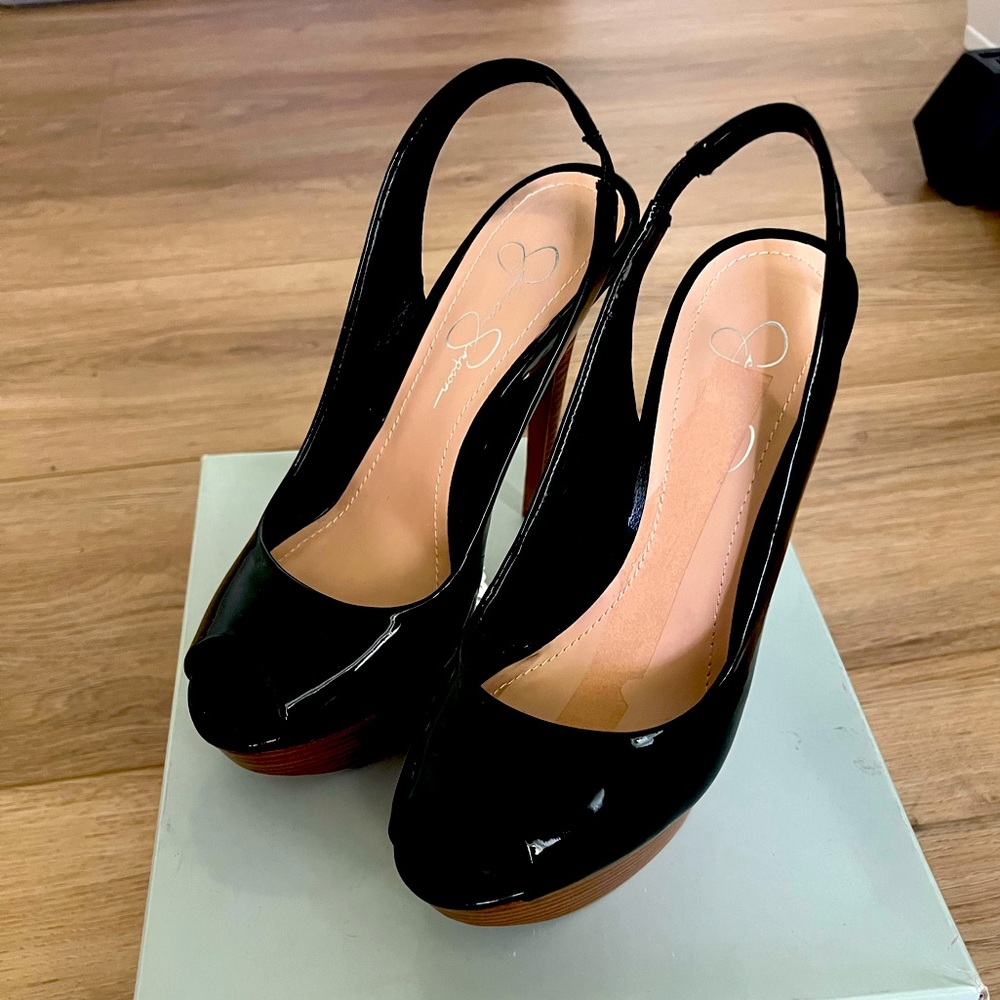 Jessica Simpson Black patent heels